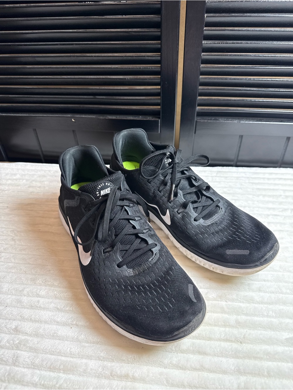 Nike Black & White Running Shoes with Lime Green Lining